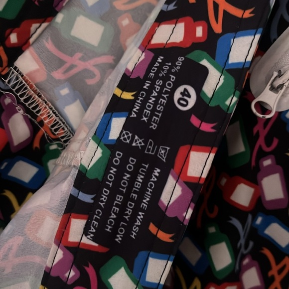 Asaali That’s A Awful Lot Of Cough Syrup shorts size 40 - Picture 2 of 3